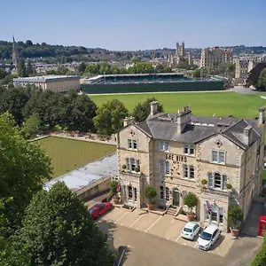 4* Hotel The Bird,